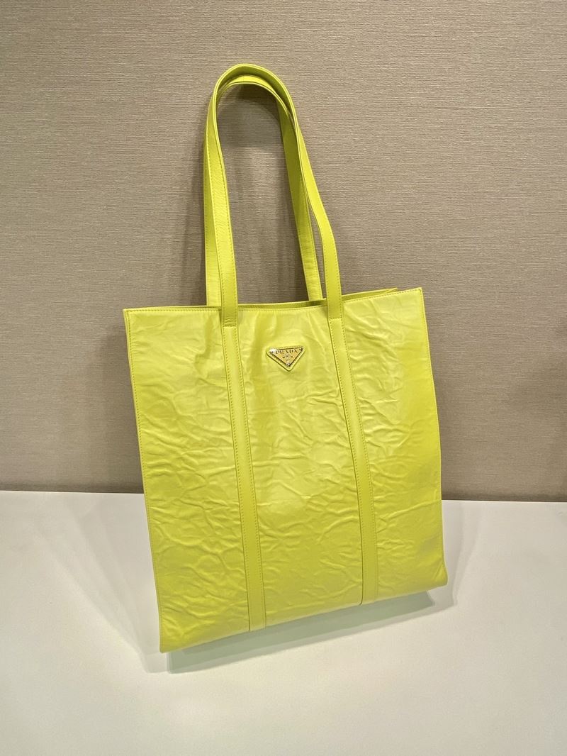 Pra*a tote bags